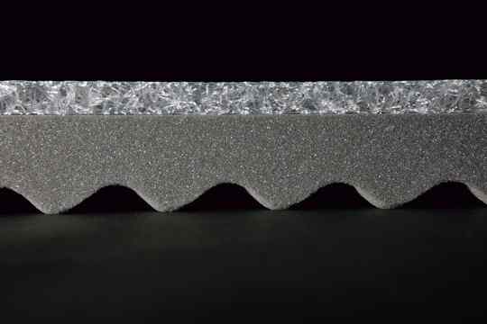 トップアスリートから介護まで体圧分散に極めて優れたE-Core